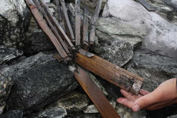 A cache of 1500 years old scare sticks found at the edge of an ice patch on Lomseggen ridge.
