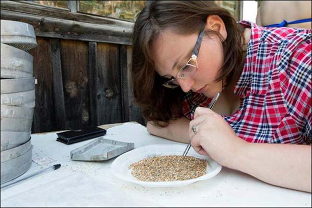 Denisova Cave, pictures by Vera Salnitskaya