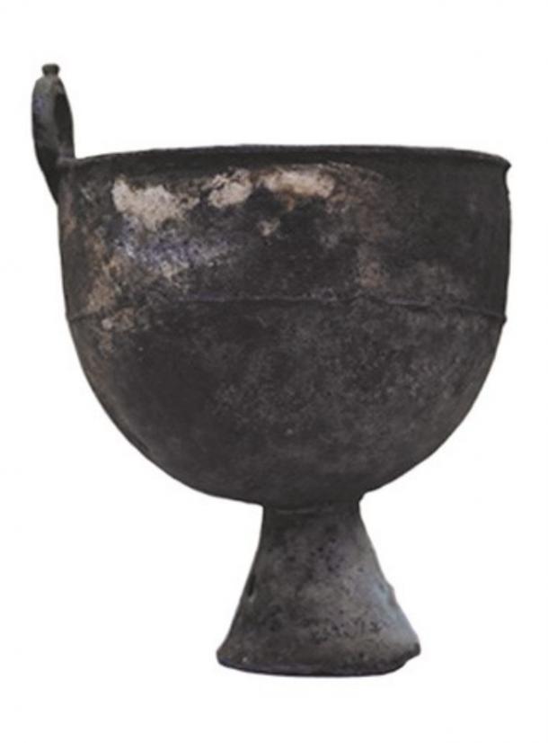The second cauldron found at the excavation site and analyzed. 