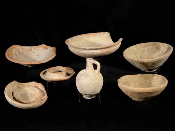  A selection of the 3,200-year-old bowls found at the site. (Image: Dafna Gazit, Israel Antiquities Authority)