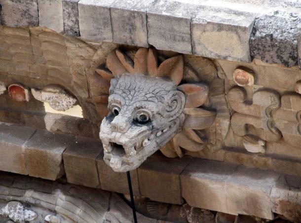 A bust of the plumed serpent god Quetzalcoatl from Teotihucana