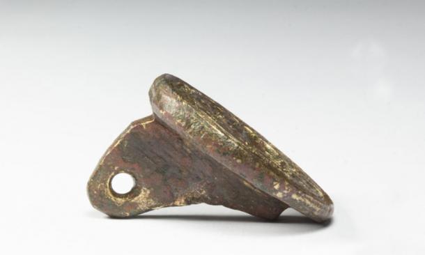 A side view of the rare St George seal found in a medieval castle in France. (© Serge le Maho / Inrap)