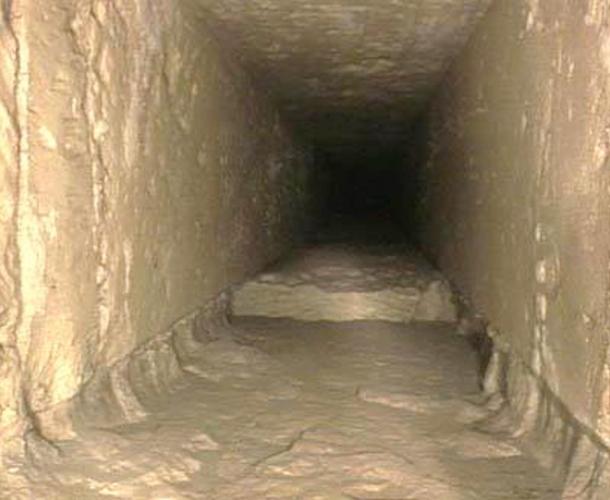 Fig 3. Inside one of the small shafts in the Great Pyramid. There were some regions in these shafts, like this one, that were less than expertly carved. Rudolf Gantenbrink referred to them as ‘Monday morning blocks’.