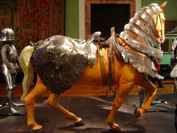 Suit of horse armor on display at the annex of the Kunsthistorisches Museum (Museum of Art History) at the Neuburg in the Hofburg of Vienna, Austria. (David Monniaux / CC BY-SA 3.0)