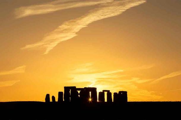 The summer solstice at Stonehenge (Phil / Adobe Stock)