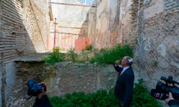 Un equipo dirigido por el arqueólogo Miguel Ángel de Dios descubrió la zona del Arca de la Torá y la sala de oración. (Ayuntamiento de Utrera)
