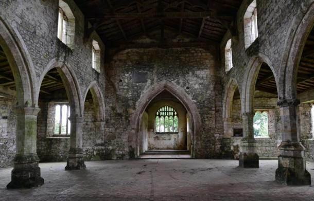 The nave inside St. Botolph's Church (‘the demon church’) in Skidbrooke. (Michael Garlick / CC BY-SA 2.0)
