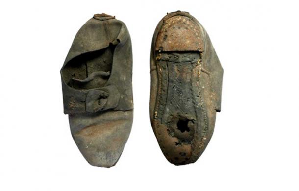 Another shot of the shoe (St. John’s College photo)