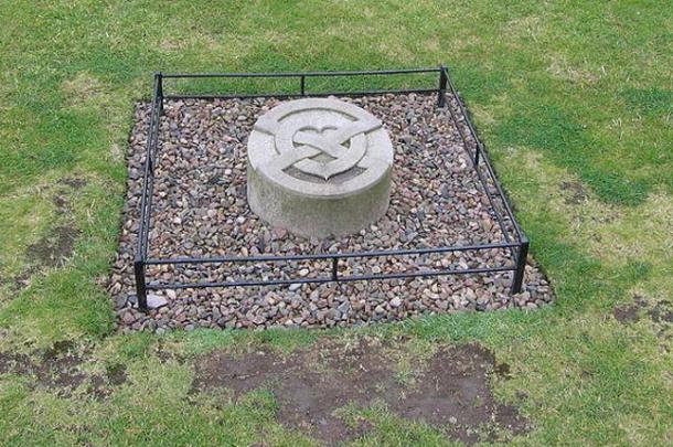 The tombstone over Robert The Bruce's buried heart