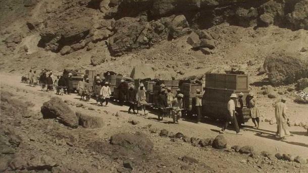 Перевозка гробниц египетскими рабочими. (Всеобщее достояние)