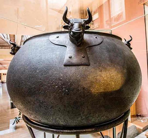 A Urartian cauldron from the Museum of Anatolian civilizations, Ankara. (EvgenyGenkin/CC BY-SA 3.0)