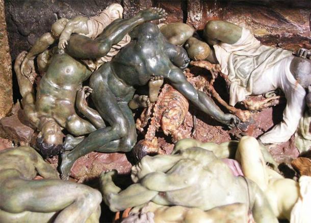 “As the victim’s close relatives began developing symptoms and collapsing within days of the funeral, it must have seemed as if they were being cursed from the grave”. Detail of the wax statue entitled “The Plague” by Gaetano Giulio Zumbo. (I, Sailko / CC BY-SA 3.0)