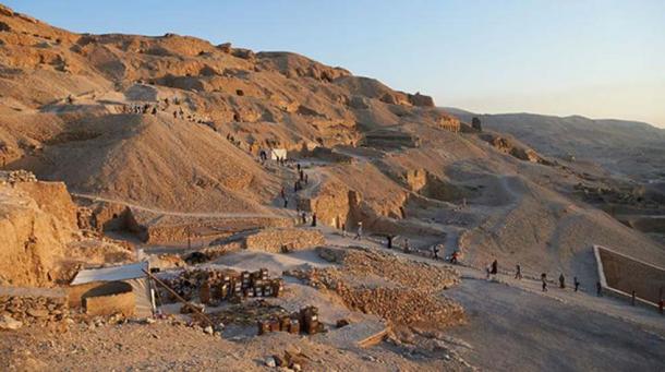 A view of the excavation area in the cemetery of Sheikh ´Abd el-Qurna.
