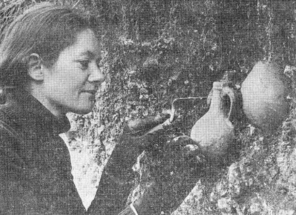 Discovering a witch bottle. 