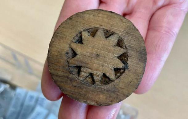 This wooden carved game piece found in the Medieval Park in Oslo most likely belonged to the popular medieval game of ‘Tables’, a precursor to modern day backgammon. Good for fun, and good for gambling. (Photo: Ida Irene Bergstrøm / Science In Norway)