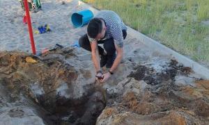 The sandpit where the Lusatian graves were discovered. Source: zarynaszemiasto / The First News