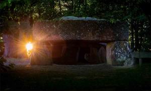 Some of the stone structures found in the Northeastern United States appear man-made. 