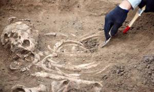 Neanderthal DNA Recovered from Cave Dirt Using Breakthrough Technology