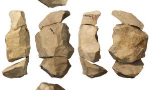 Middle Paleolithic flint cores from the Sontheim Neanderthal hunters camp in southwest German: By reassembling the original flint stone, the research team was able to understand the Neanderthal’s branched production concept.		Source: University of Tübingen