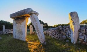 Taulas of Menorca megaliths