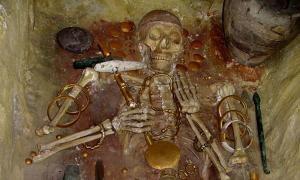 The rich burial of Varna man found with gold in Bulgaria