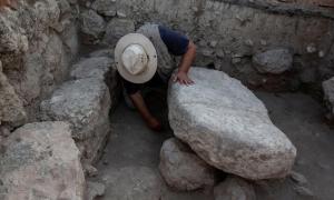 Stone table where the Ark of the Covenant may have once sat.  Source: Dr. Zvi Lederman
