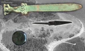 Artifacts found on or around Oak Island