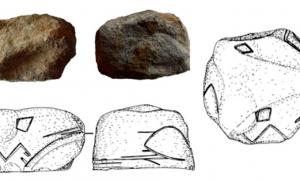 The ‘Older’ serpent head  figurine. This artifact provides new insight on Ukraine rock art and snakes in ancient Ukrainian culture.