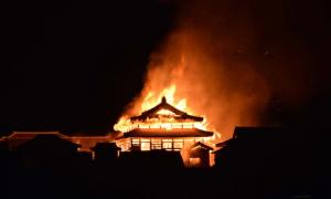 Shuri Castle, Okinawa, Japan engulfed by fire.           Source: Twitter