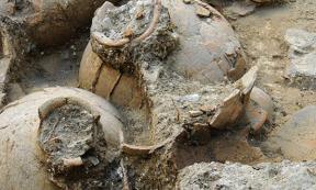 Canaanite Wine Cellar discovered at Tel Kabri