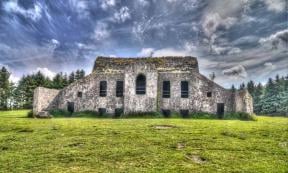 The Hellfire Club building on Montpelier Hill, Dublin.  Source: © William Alexander