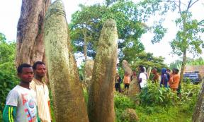 These Ethiopian megaliths in the Gedeo Sakaro Sodo area, photographed in 2014, have been dated to 1,000 years older than previously believed and everyone’s amazed!		Source: Ashenafi Zena / Washington State University