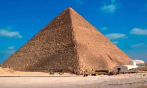 Khufu pyramid from the northeast view. Source: dynamofoto/Adobe Stock