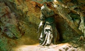 Mother Shipton’s Cave. Source: GetFocusArt / Adobe Stock.