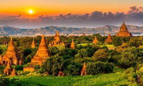 Ancient temples in Bagan, Myanmar. Source: Kalyakan / Adobe Stock.