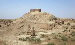 The ruins of the Enlil temple, or the Ekur, in Nippur, which was once the most important pilgrimage destination in Mesopotamia. The brick structure on top was constructed by American archaeologists around 1900.		Source: David Stanley /CC BY 2.0