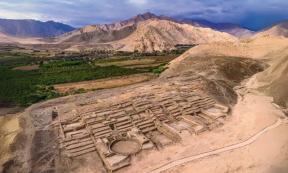 Overview of the ancient structures at Peñico showing the sophisticated urban planning of this 3,500-year-old trading center.