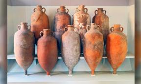 A new multidisciplinary study has looked at Roman winemaking from the ground up through the analysis of residues found at the bottom three Roman wine amphorae. A group of amphorae recovered from the sea off the coast of Tuscany, Italy. Source: Salvatore / Adobe Stock