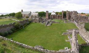 Ruins of Lindisfarne monastery.  Source: Christopher Down/CC BY 4.0