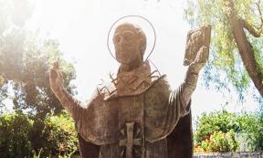 The statue of St. Nicholas in Demre, Turkey. Source: olinchuk / Adobe Stock
