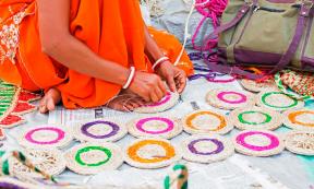 Hand weaving jute crafts in India. Source: mitrarudra / Adobe Stock.