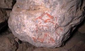The painted hieroglyphs unearthed in 2022 in the Yerkapı Tunnel in Hattusa, the capital of the Hittites, one of Anatolia's earliest civilizations.	Source: AA