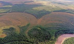 The oldest fortified settlement sits atop a section of land overlooking the Amnya River. Source: Nikita Golovanov/Antiquity Publications Ltd