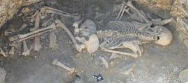 The iron age lady remains found in Dorset, England, was found lying on carefully arranged animal bones.	Source: Bournemouth University