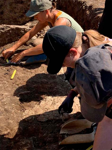 Last summer, archaeologists from Gothenburg University and Kiel University excavated a dolmen, a stone burial chamber, in Tiarp near Falköping in Sweden. (Cecilia Sjöberg/University of Gothenburg)