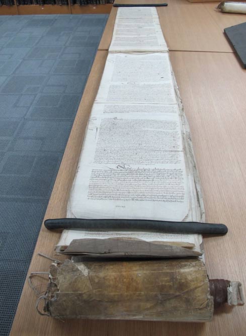 The telling scroll unravels to 13 foot (4 m). Image: The National Archives, UK.