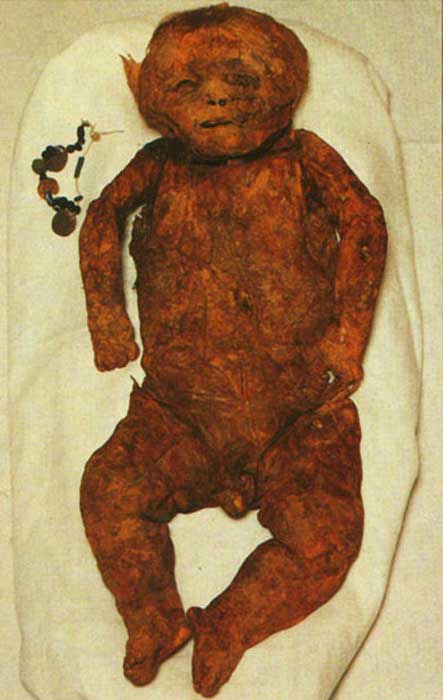 Yasmine, the first mummy discovered at 'Asi-al-Hadath Grotto. Courtesy of The Groupe d'Etudes et de Recherches Souterraines du Liban.